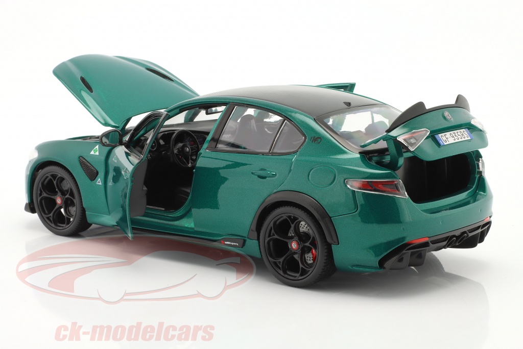1/18 : Voici les Alfa Romeo Giulia GTA/GTAm de Bburago