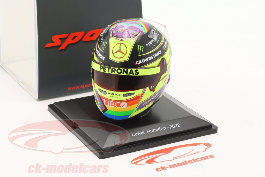 Casque Spark 1:5 Hamilton Mercedes AMG F1 2024 – Modèle Résine Prévente