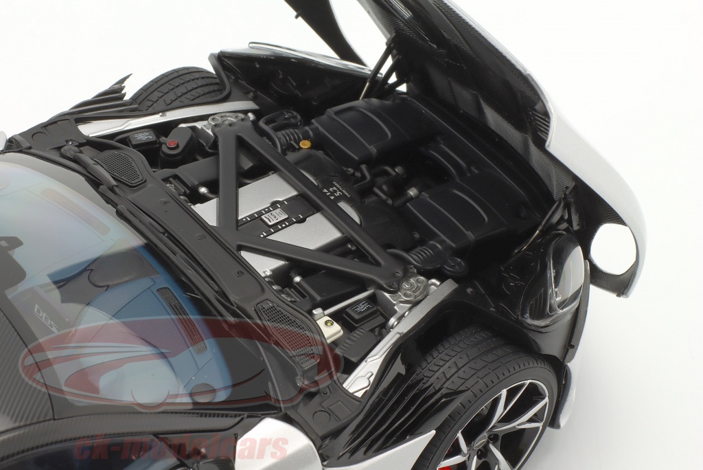 Modèle Réduit Aston Martin DBS Superleggera 1:24 WELLY – Rouge, Boîte Non Ouverte, Moulage Fonte – 24095RED