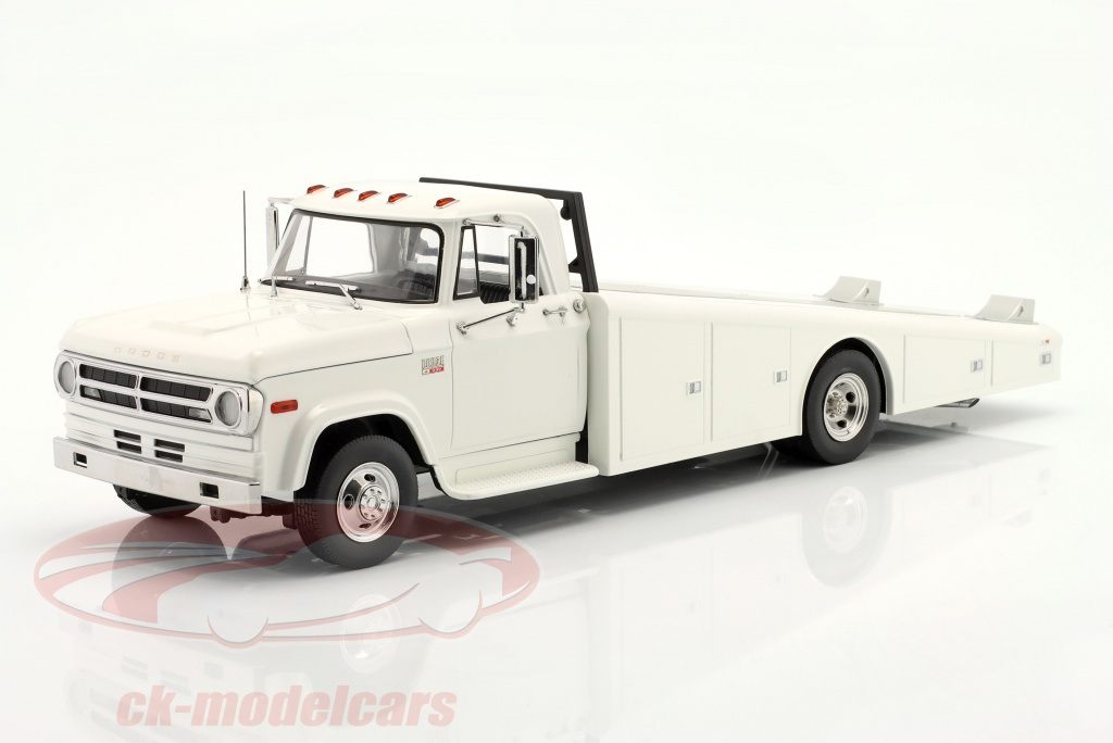 gmp-1-18-dodge-d-300-ramp-truck-year-1970-white-a1801911/