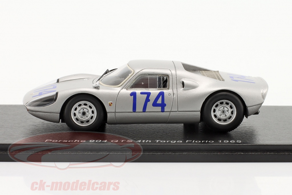 Ford GT40 Spider #15 Le Mans - döküm modeli - Bizarre BZ0274