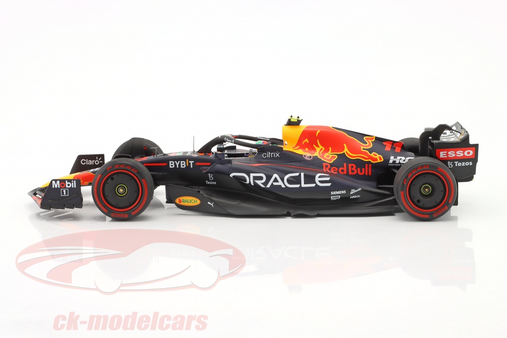 SPARK 1/43 ORACLE Red Bull Racing RB18 No.11 S.Perez 2nd Emilia 