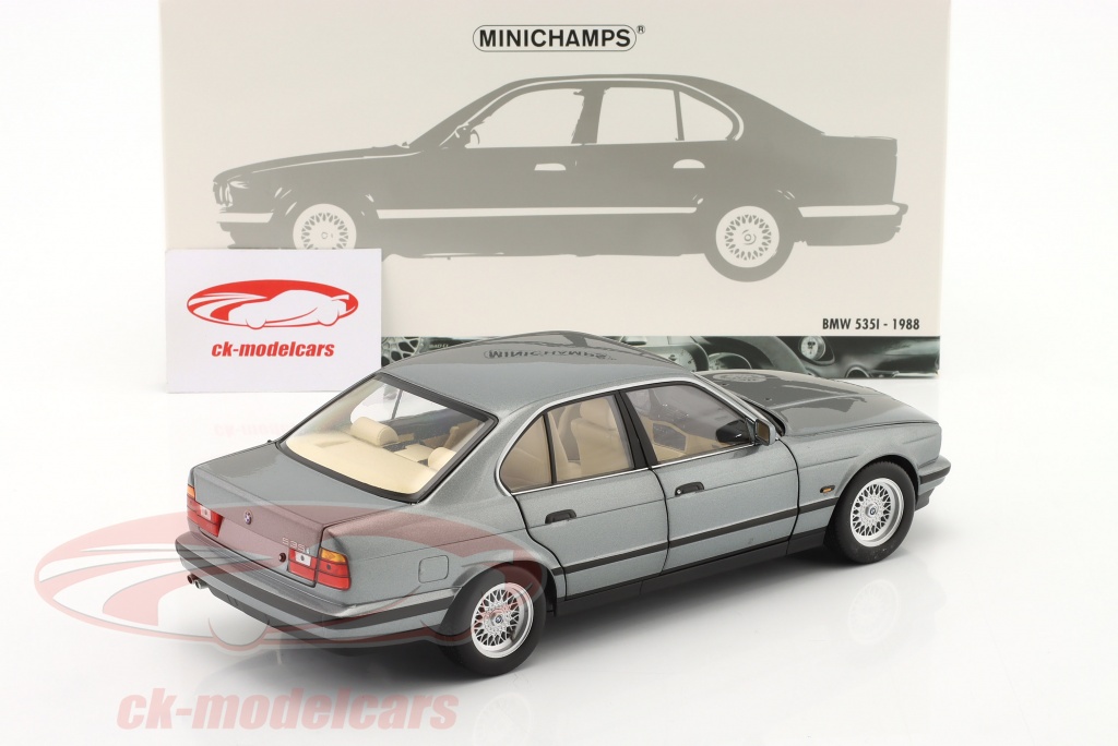 Minichamps 1:18 BMW 535i (E34) Baujahr 1988 grau metallic 