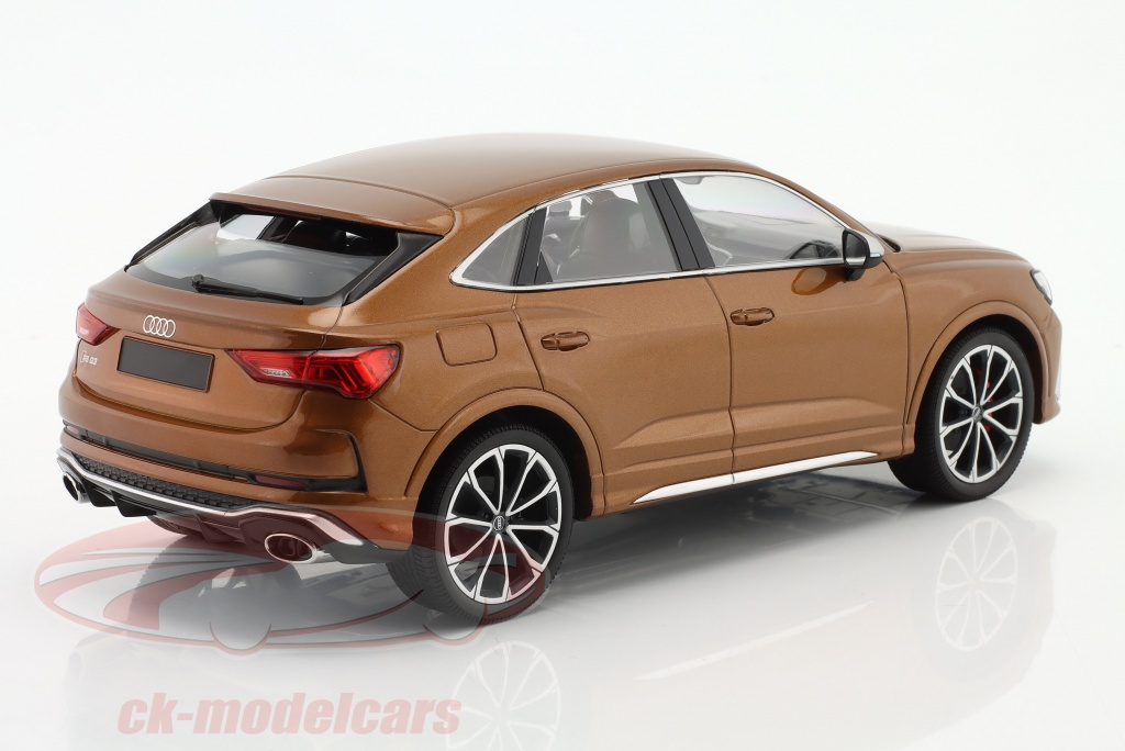 Modellino Auto MINICHAMPS 1/18 - Audi RSQ3 Sportback 2019 Colore Marrone Metallizzato