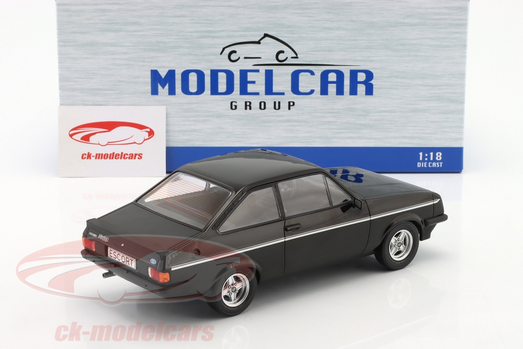 Modelcar Group 118 Ford Escort MK2 RS 2000 zwart MCG18405 model auto