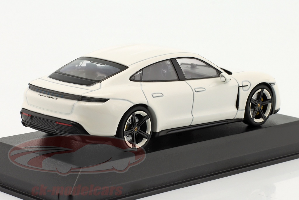 Voiture Jouet Porsche Taycan Turbo S Rose - Modèle 1:36 - Moulée Sous Pression