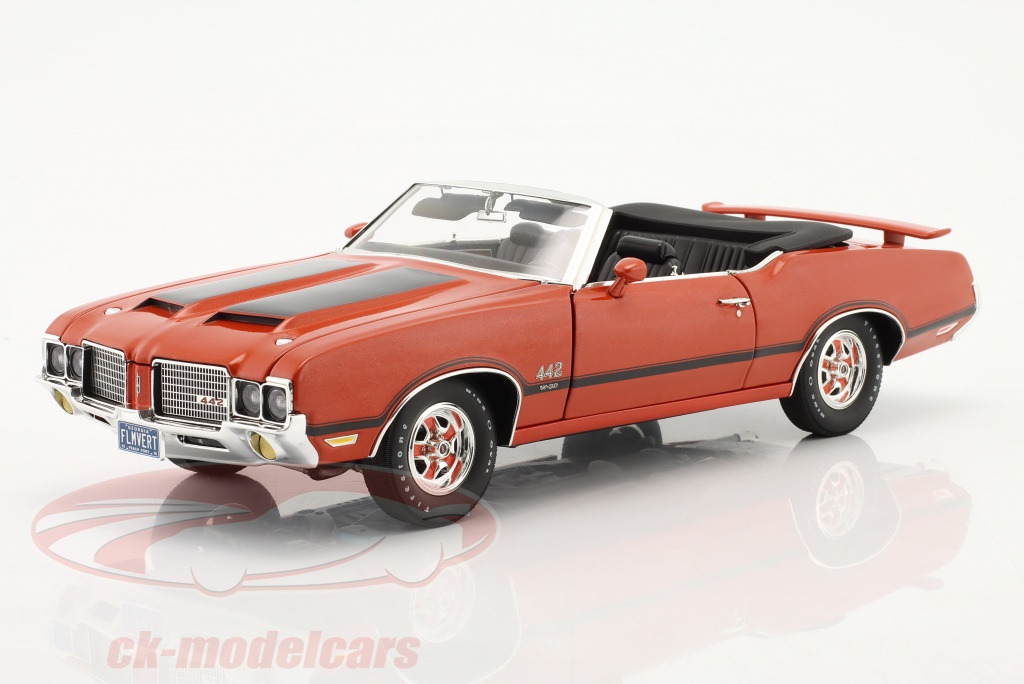 gmp-1-18-oldsmobile-442-w-30-convertible-year-1972-flame-orange-a1805624/