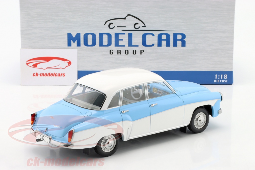 Maquette 1:18 MCG Wartburg 312 1965 - Bleu Clair Et Blanc, Modèle Détaillé, Neuf Dans Sa Boîte