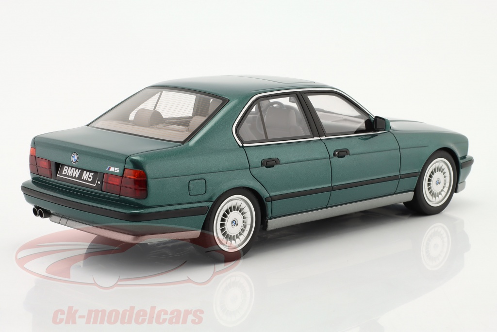 Bmw M5 e34 touring Otto 1/18 - Collection