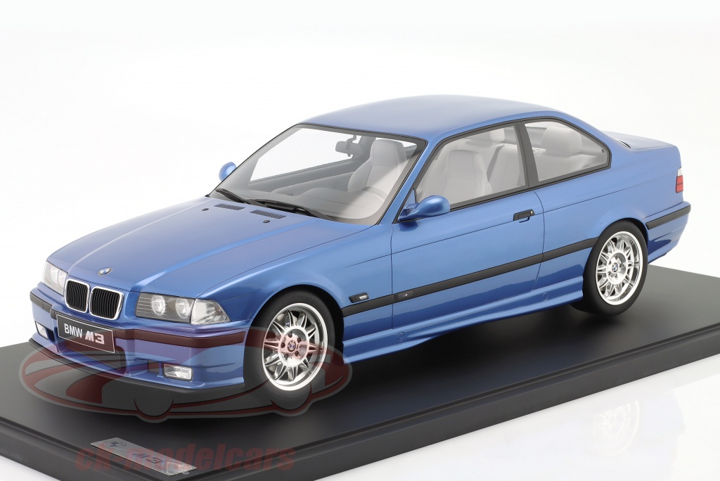 BMW M3 (E36) 3.2L Coupe 建设年份 1995 Estoril 蓝色的 1:8 GT-Spirit