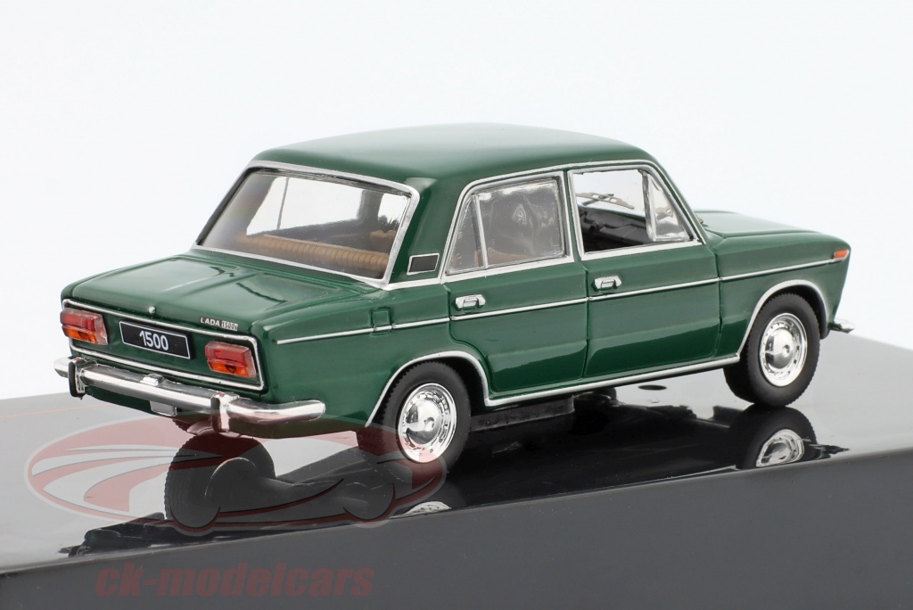 Miniature IXO Lada 1500 1980 Rouge – Échelle 1:43, état Quasi Neuf