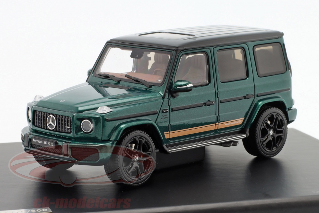 almost-real-1-43-mercedes-benz-amg-g63-w463-2021-racing-green-edition-alm420807/
