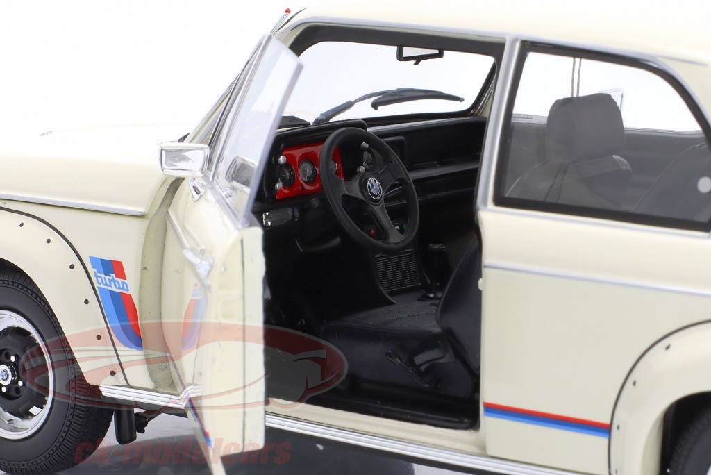 Kyosho 1:18 - Coche A Escala (2) - BMW X6