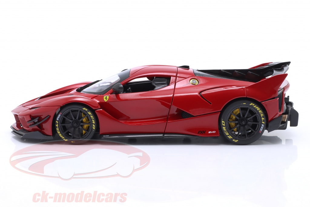 FERRARI FXX K EVO HYBRID 6.3 V12 1050HP 70 2018 BLANCHE FERRARI FXX K EVO HYBRID 6.3 V12 1050HP 70 2018 BLANCHE