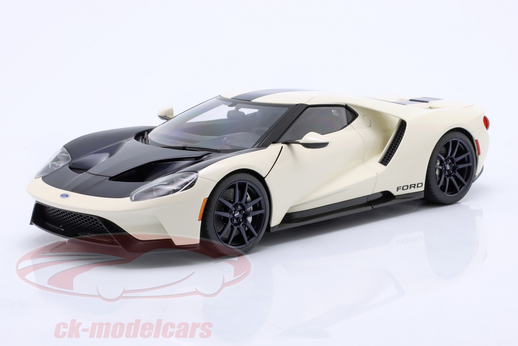 autoart-1-18-ford-gt-2022-64-prototype-heritage-edition-wimbledon-weiss-72926/
