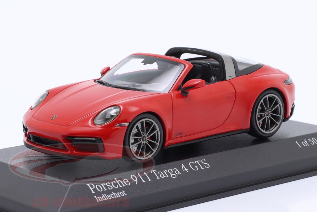 Minichamps 410061061 Porsche 911 (992) Targa 4 GTS, 2022 /chalk - grey