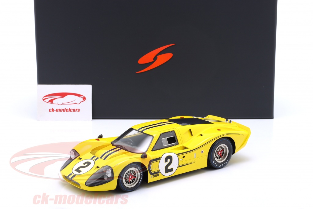 Figurine Spark 1/18 – Ford GT Le Mans 1967 N°2 – McLaren-Donohue – Modèle Détaillé Résine