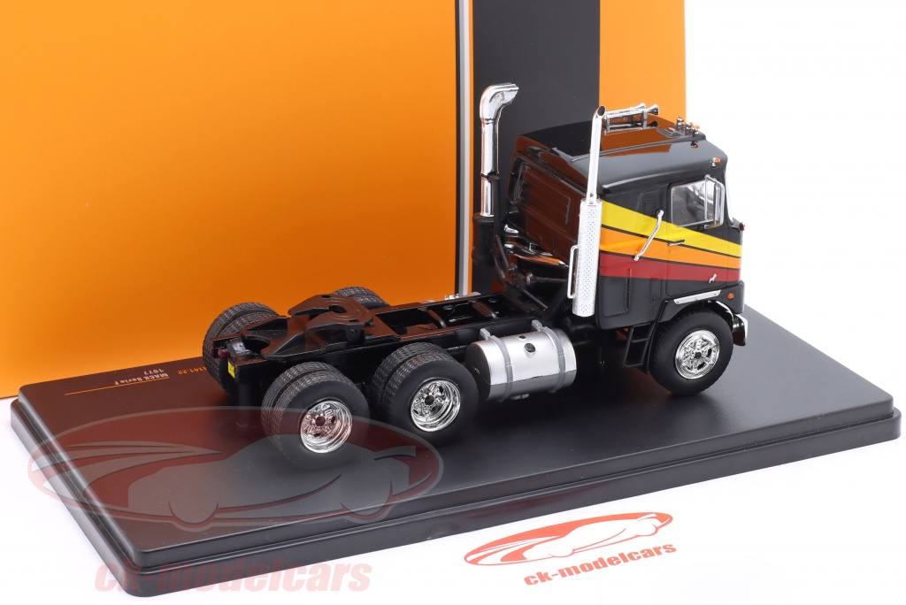 Camion Mack Serie F 1977 TR168 - IXO Models - 1/43 (miniature De Collection)