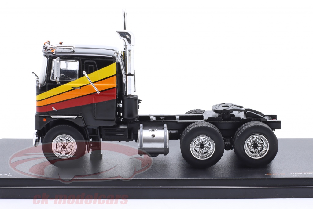 Camion Mack Série F 1977 - Modèle Réduit 1/43 IXO - Boîte Plexi Noir - Neuf
