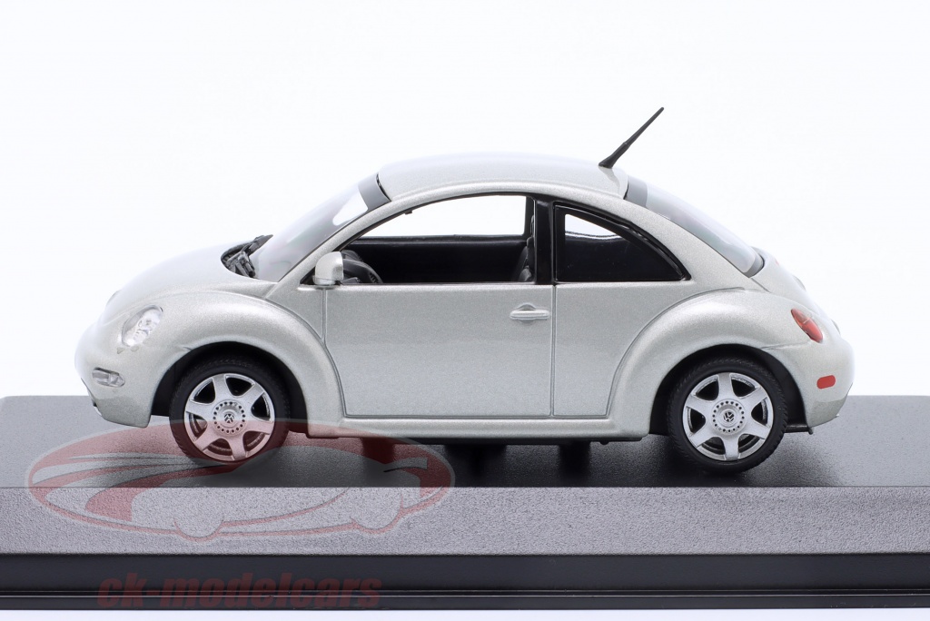 Adorno Albero Di Natale Volkswagen New Beetle 1/64 Diecast RMZ Herbie