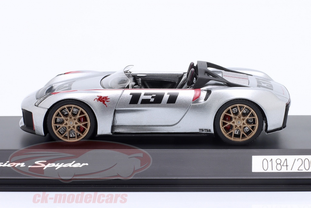 Spark 1:43 Porsche Vision Spyder Год постройки 2020 серебро
