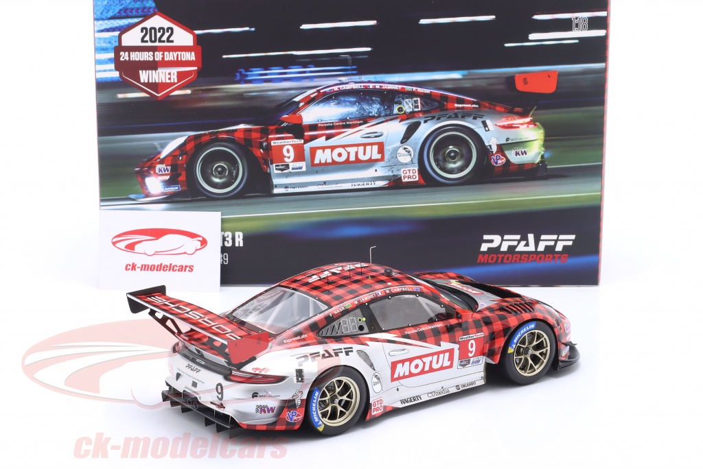 Miniature Porsche 911 GT3 R - Daytona 2022 - Échelle 1:18 - IXO - Rouge Et Blanc - Modèle De Collection
