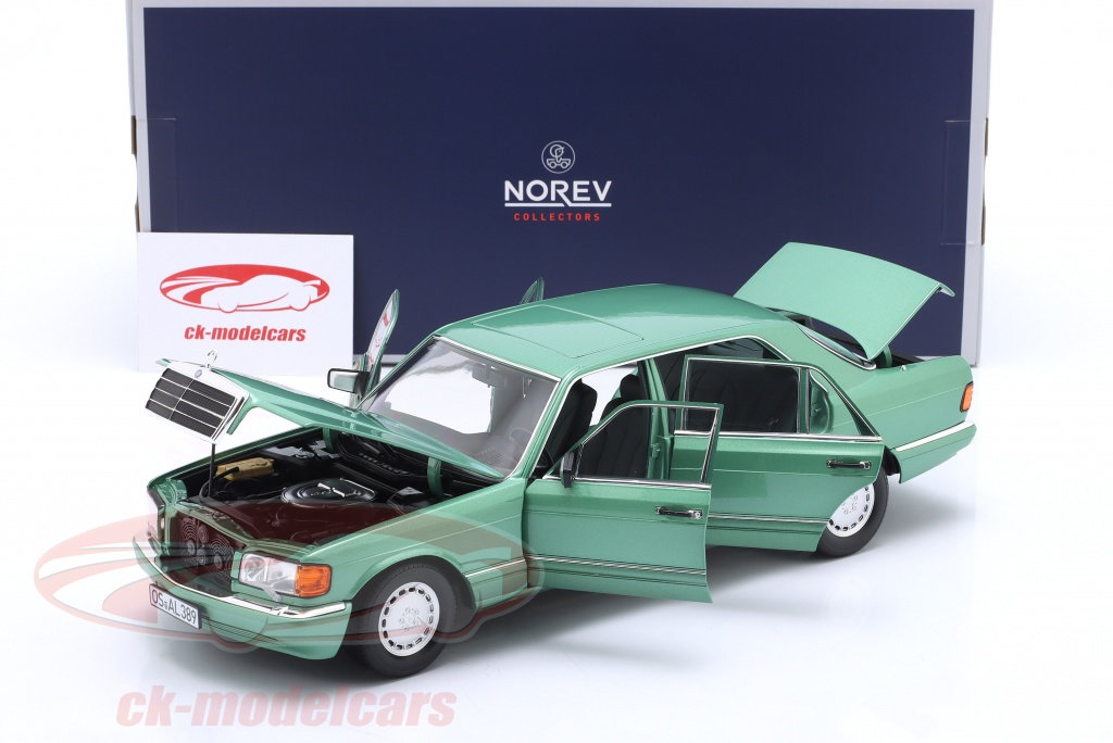 Norev 1:18 Mercedes-Benz 560 SEL 建設年 1991 ライトグリーン 