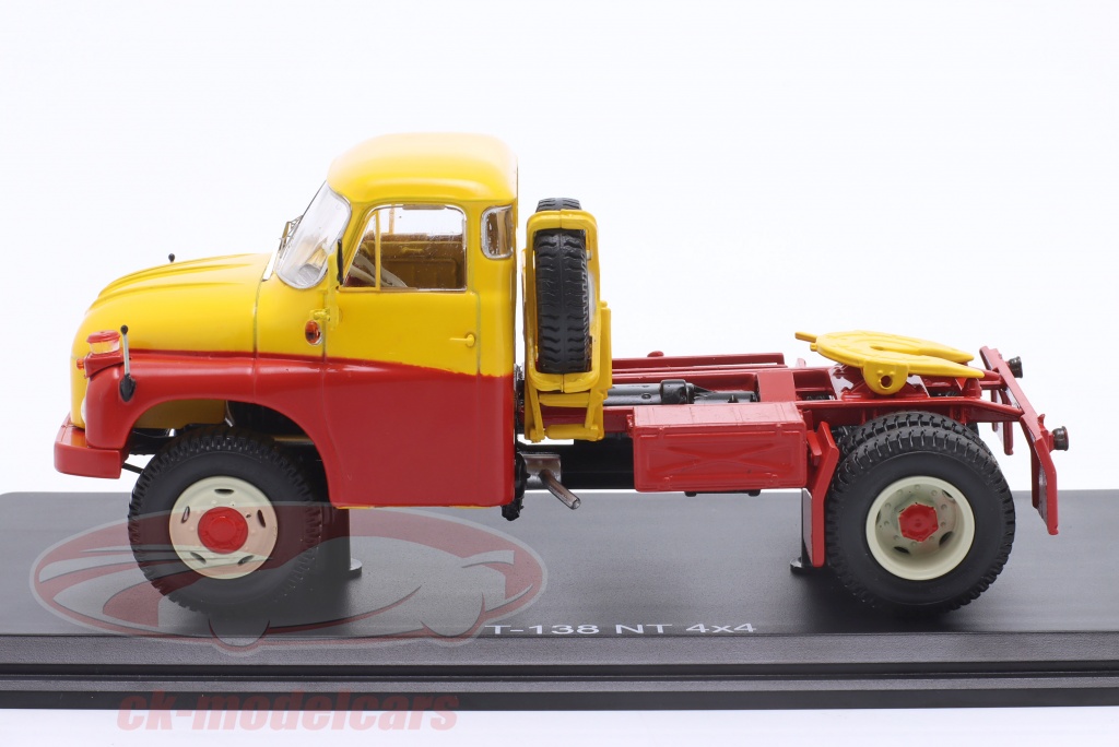 Premium Classixxs 1:43 Tatra T138 NT SZM красный / желтый PCL47143 ...