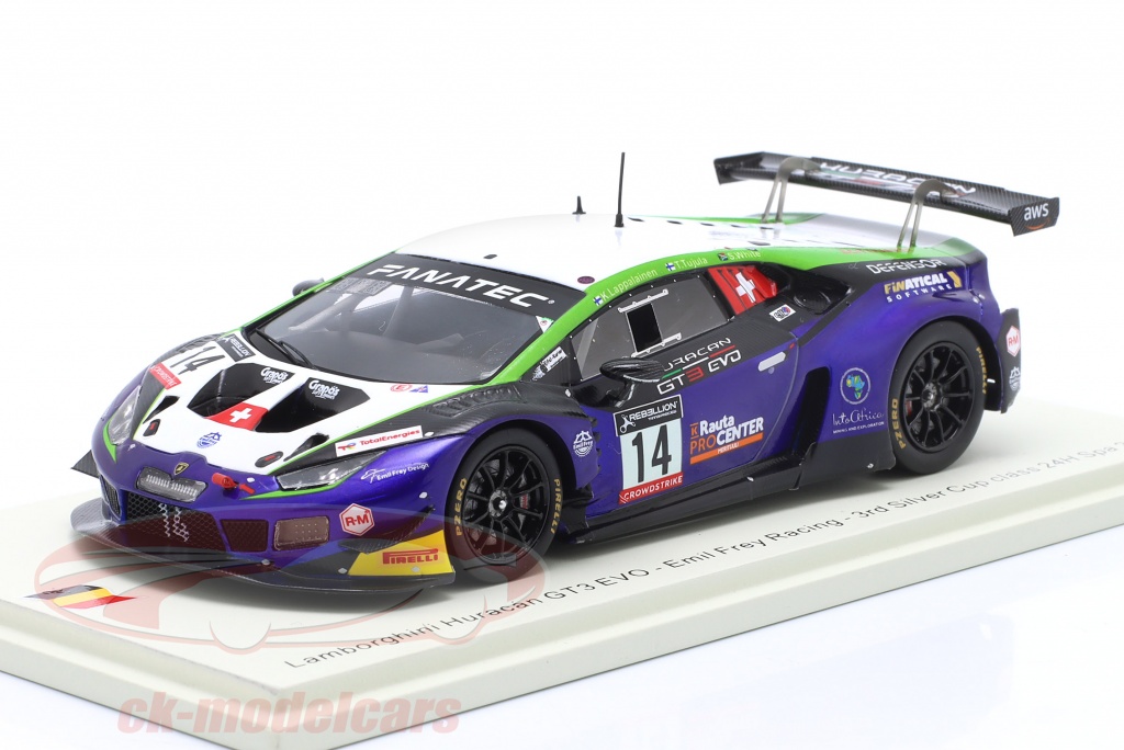 Miniature Lamborghini Huracan 1/18 Spark GT3 EVO No.63 Squadra Corse 2018 Véhicu Miniature Lamborghini Huracan 1/18 Spark GT3 EVO No.63 Squadra Corse 2018 Véhicu