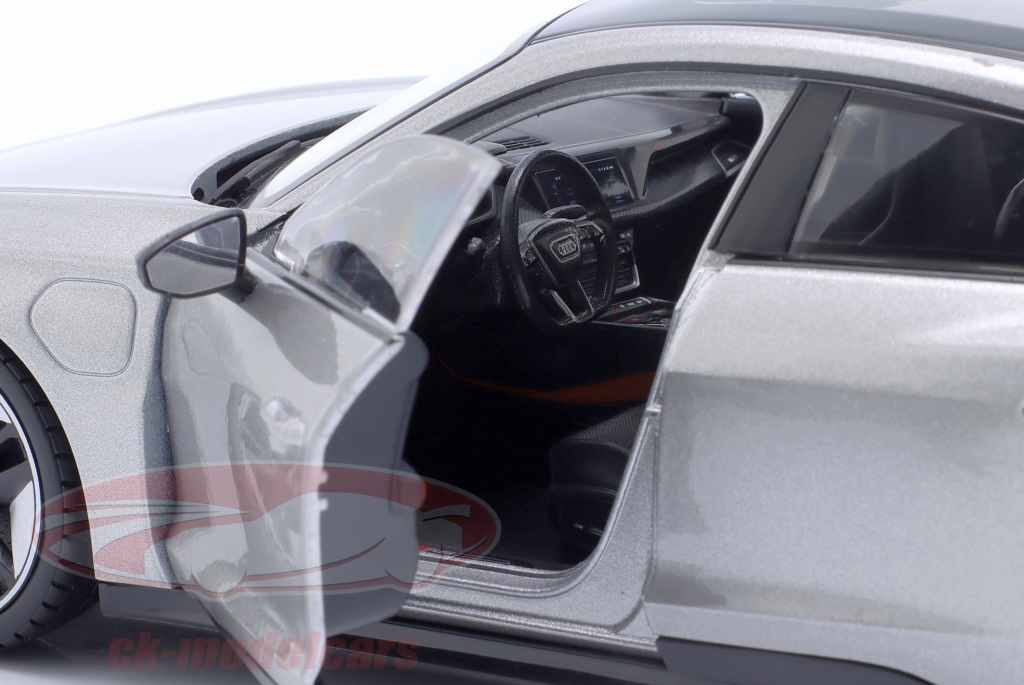BBURAGO 1/18 – Audi RS E-Tron GT 2022 – Miniature Métal Grise, Collection 11050S