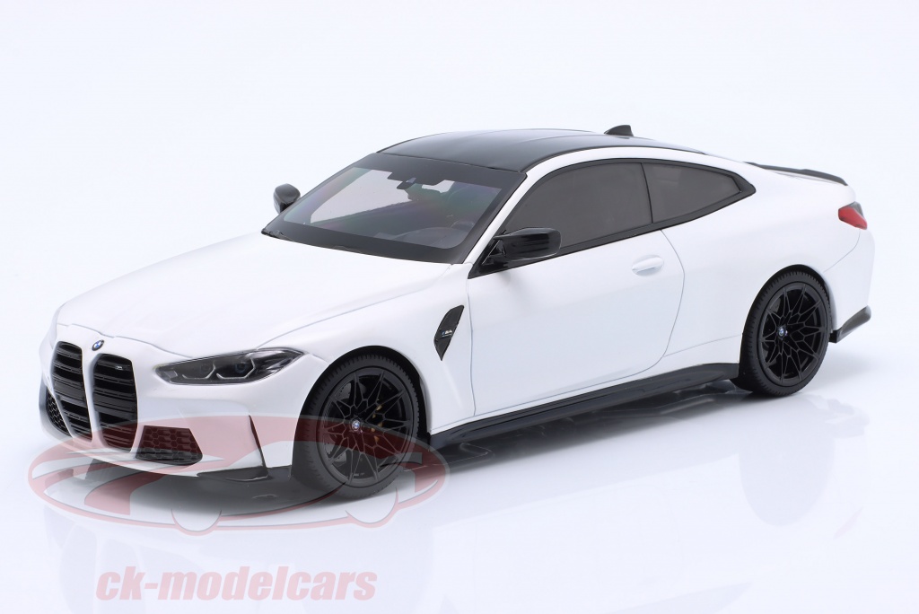 Minichamps 1:18 BMW M4 Coupe (G82) Baujahr 2020 weiß / schwarz 