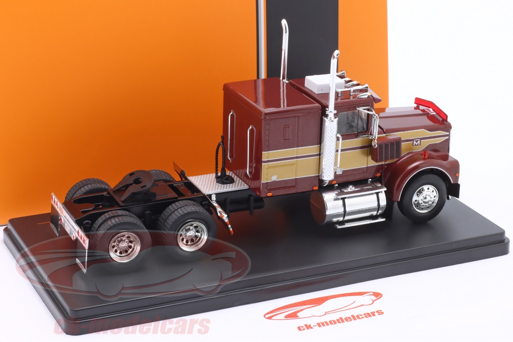Miniature IXO 1/43 - Marmon CHDT 1980 - Couleur Bordeaux - Modèle Neuf