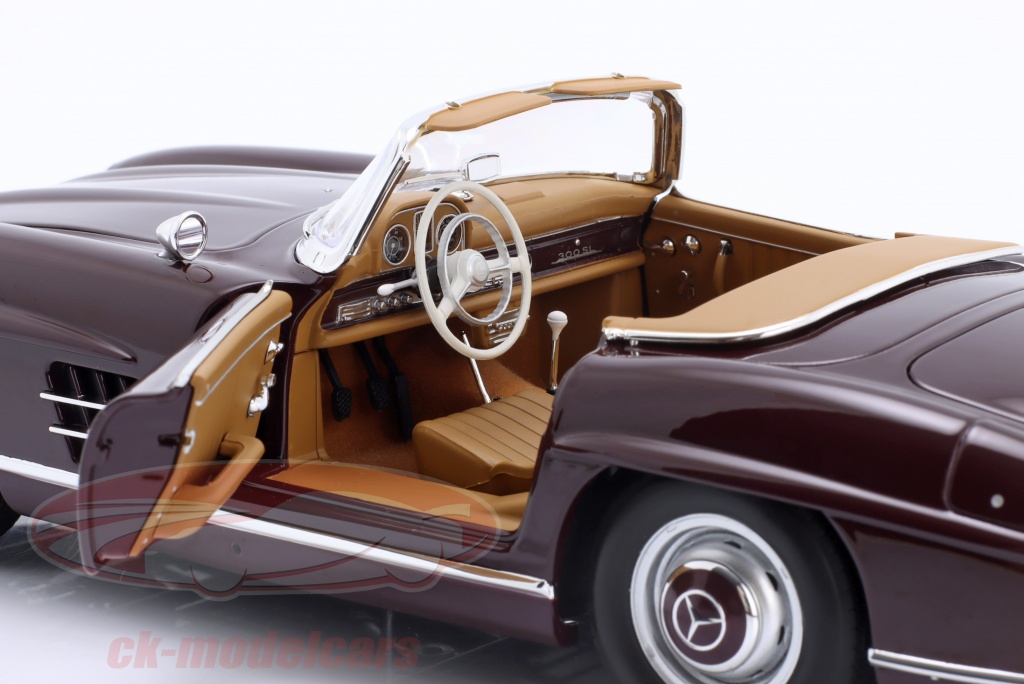Miniature Mercedes-Benz 300SL 1/18 Burago - Occasion - Modèle En Métal Collector