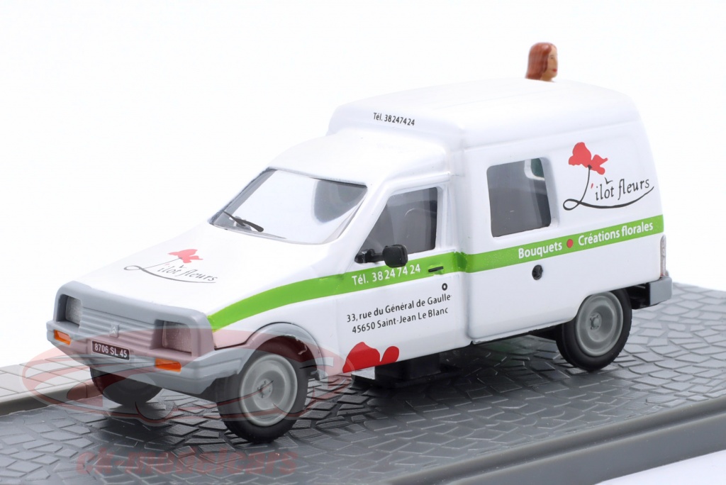 HACHETTE 1/24 CITROEN C15 PICK-UP GRUAU BIANCO IN BLISTER BOX