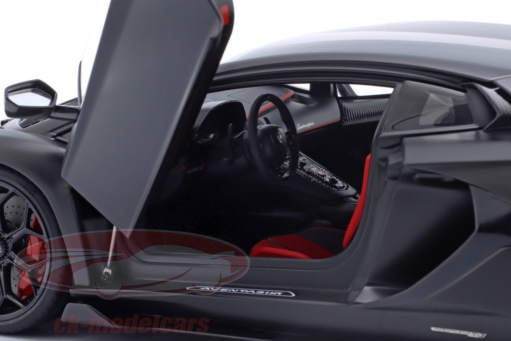 AUTOart 1:18 Lamborghini Aventador SVJ Année De Construction 2019 Perle Blanc 79217