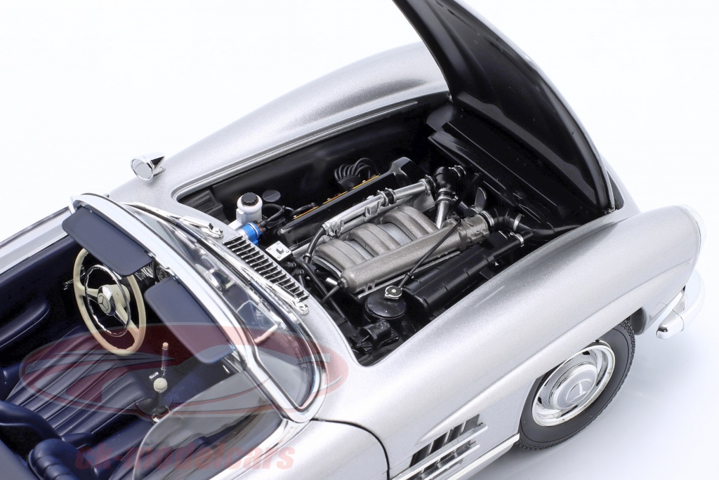 Modèle Réduit Mercedes 300 SL Roadster 1957 Argenté - Échelle 1:18 Minichamps - Métal - Neuf