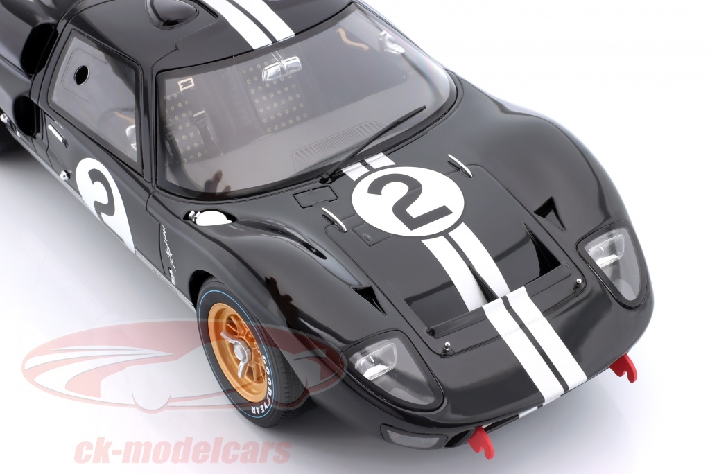 CMR 1/12 Scale Resin CMR12034 - 1966 Ford GT40 24h Le Mans 1966 2 Mclaren