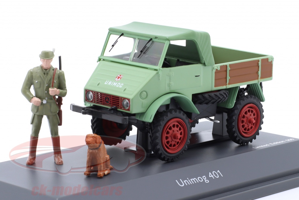schuco-1-43-mercedes-benz-unimog-401-verde-con-cazador-y-perro-450254800/