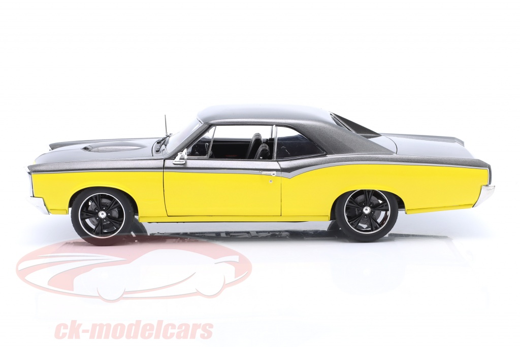 Pontiac GTO 1965 1/18 Maisto | Bleu/Jaune/Argenté | Rare Diorama Américain