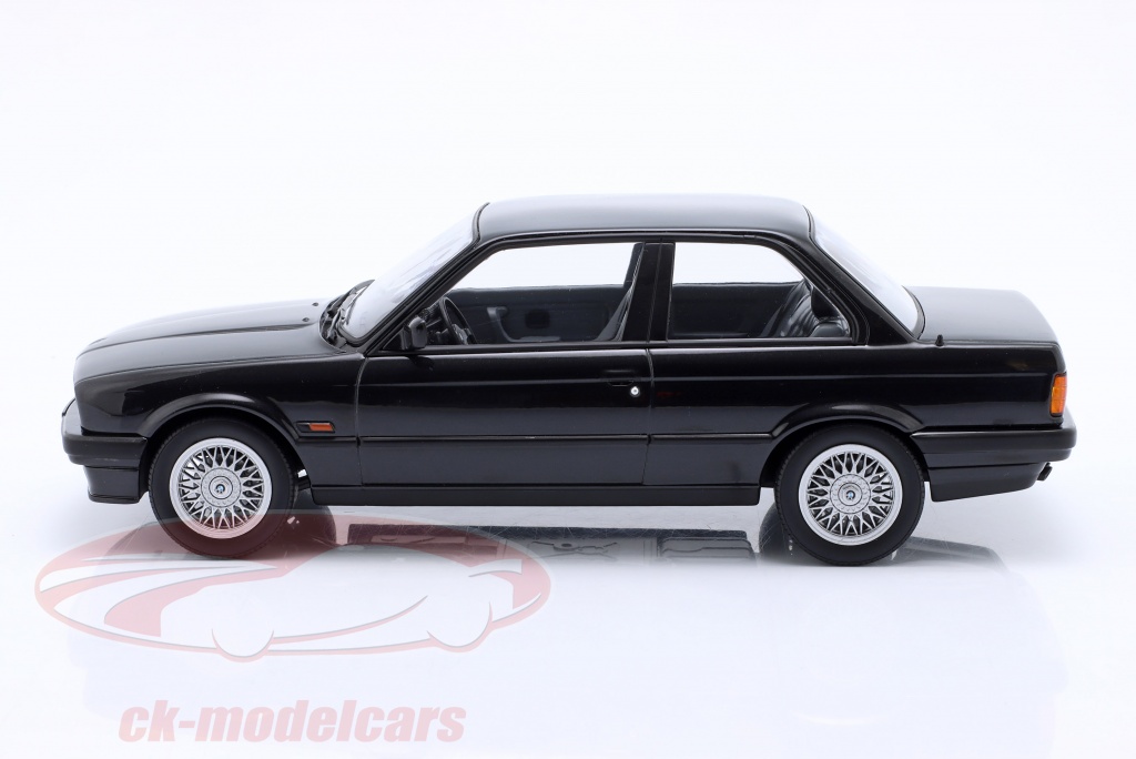 Norev 1:18 BMW 325i (E30) Baujahr 1988 schwarz metallic 183203
