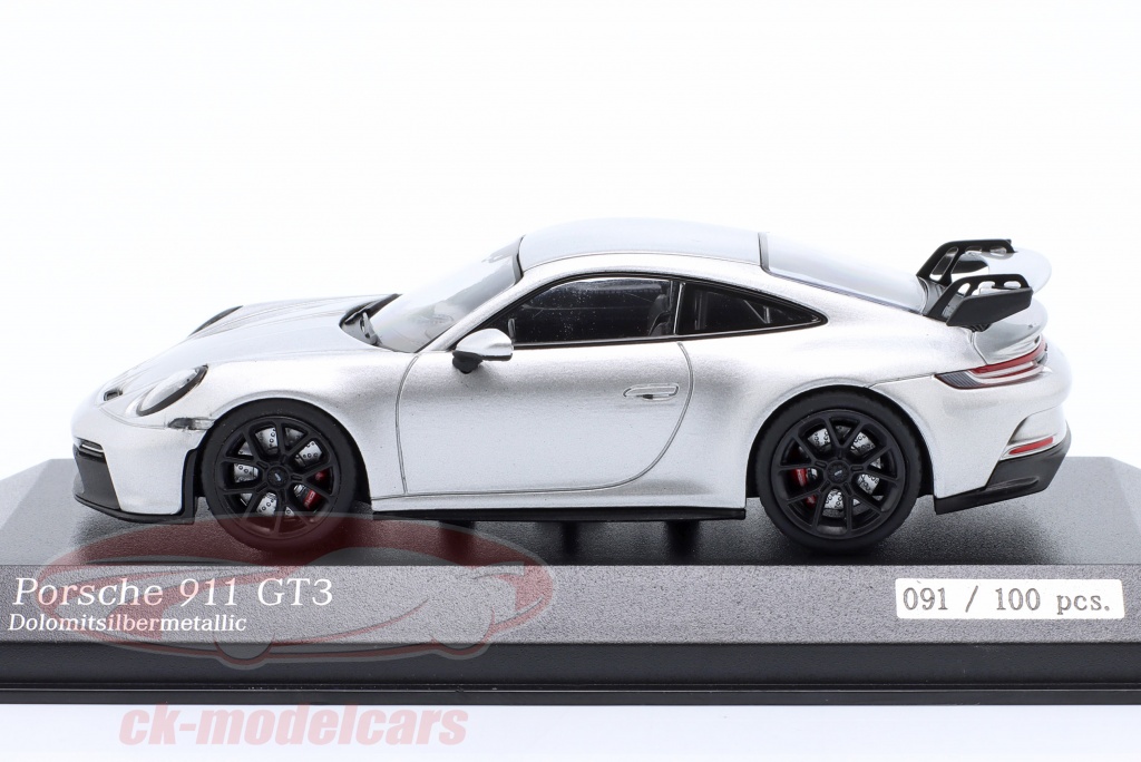 PORSCHE 911 992 Gt3 Touring 2021 Shark Blue Minichamps 413069606 1:43 300 Pcs EUR 115,00 - FR