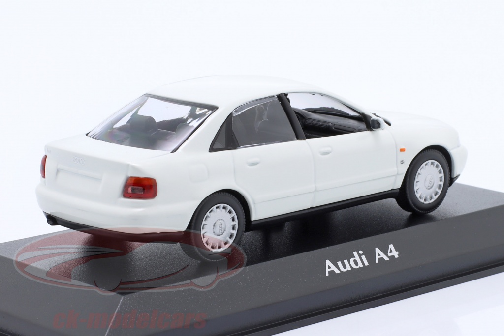 Miniature AUDI A4 1995 Vert métallique MAXICHAMPS MXC940015001 | Collect World