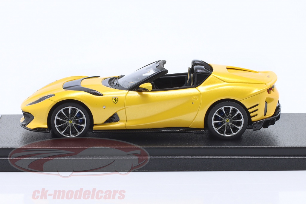 LookSmart 1:43 Ferrari 812 Competizione A Année De Construction 2022 Tristrato Jaune Ls531a