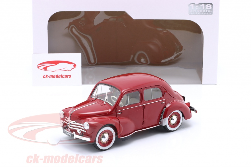 Renault 4CV, Une Voiture De Collection Proposée Par Chris