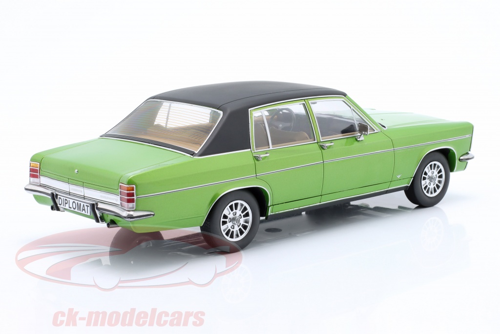 Miniature Opel Diplomat B 1972 – Échelle 1/18 – MCG Model Car Group – Verte – NEUVE