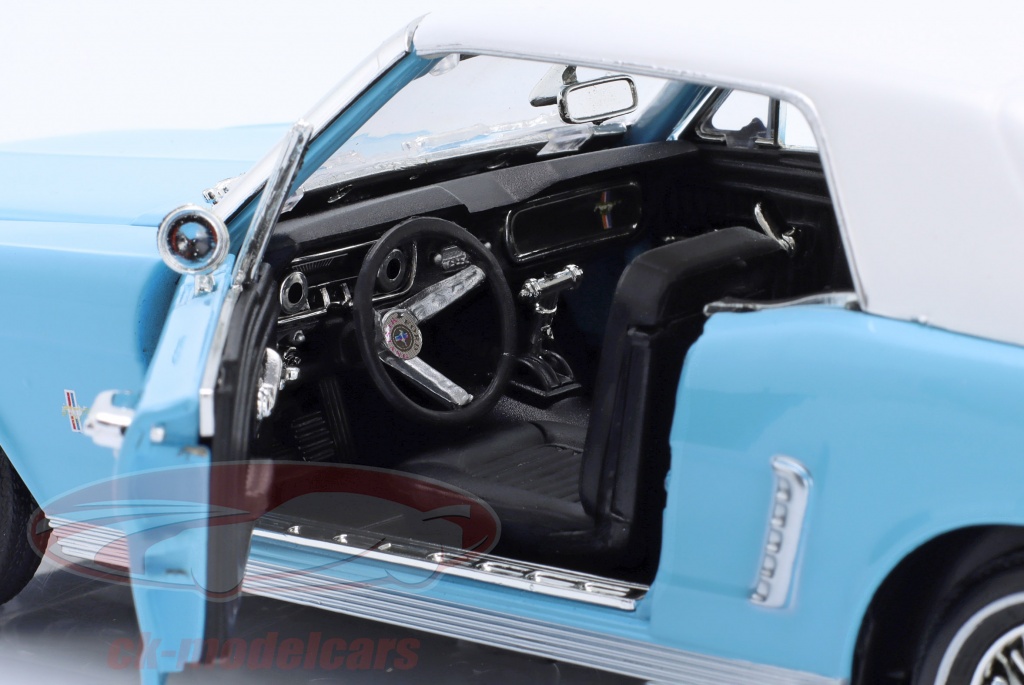Modellino in miniatura Ford Mustang 1/24 Motormax Hardtop rosso 1964