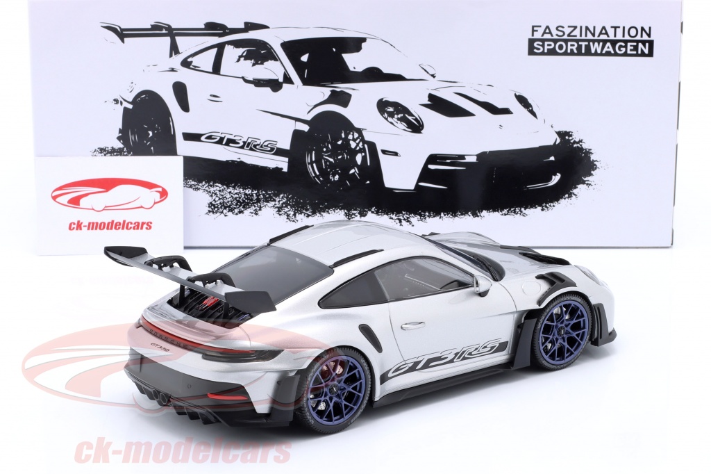 Modellauto Porsche 911 GT3 RS 2024 Weiß/blau S1812102 Solido 1:18 Bei