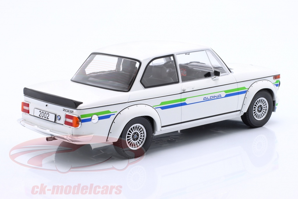 ModelCarGroup 1:18 BMW 2002 Alpina Baujahr 1973 weiß / Dekor 