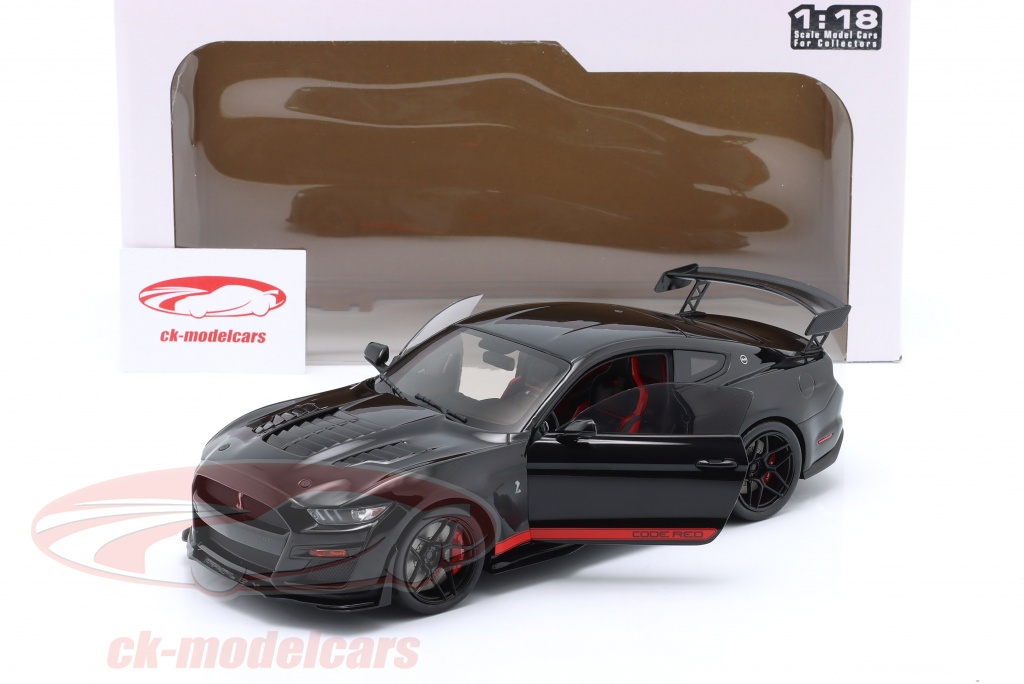 mustang 2023 negro con rojo