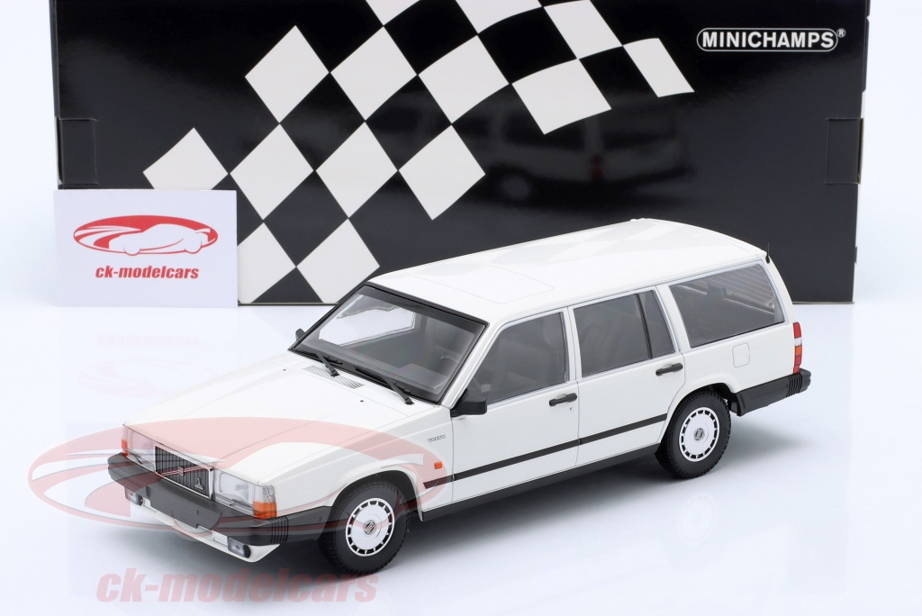 Minichamps 870171712 Volvo 740 GL Break 1986 dunkelgrün met. 1:87 NEU